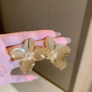 Vintage Flower alloy ear studs/earrings