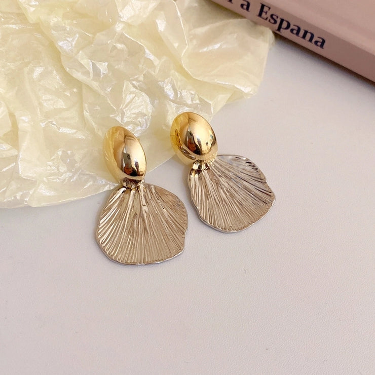 Vintage Flower alloy ear studs/earrings